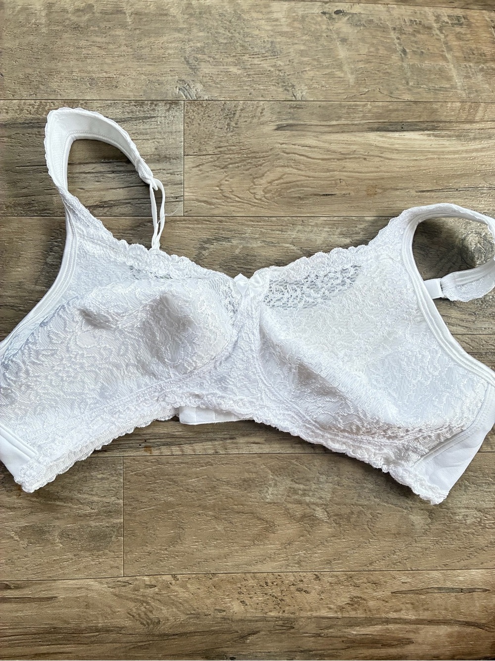 Playtex Lace 18 Hour Comfort Wirefree Bra - Picture 7 of 10